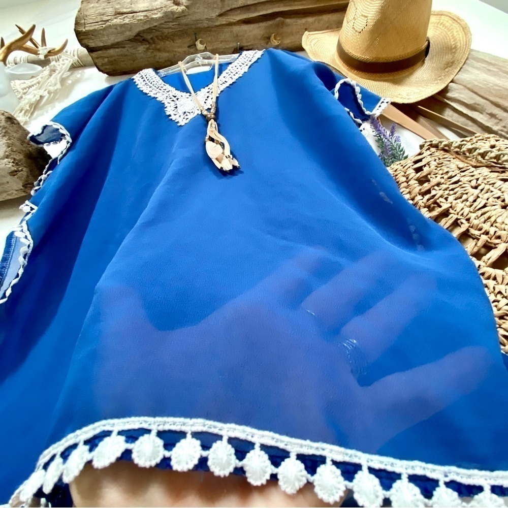 Trendy boho breezy crochet trim blouse/covet up w resort/vacation beach vibe
